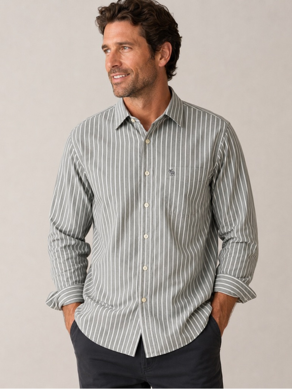 Abercrombie & Fitch Muscle Fit Gray Stripe Button-Up Shirt - Size: Small